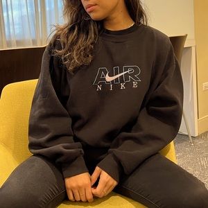 Vintage Nike crew neck oversized bootleg from 90’s loose cut sweater